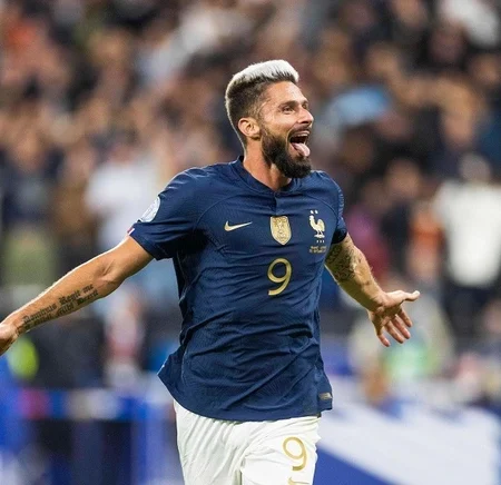 Giroud đi vào lịch sử ĐT Pháp đại thắng